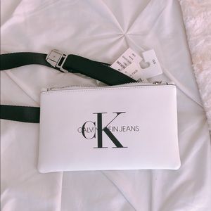 Calvin Klein Zippered Belt Bag White